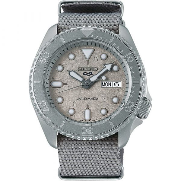 Seiko 5 Sports men's watch SRPG61K1